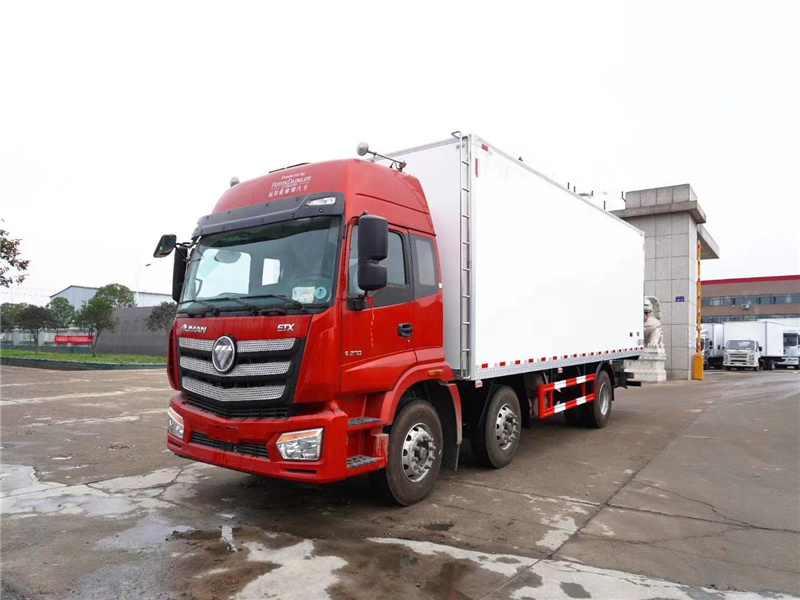 福田歐曼ETX(高頂雙臥)小三軸冷藏車(chē)