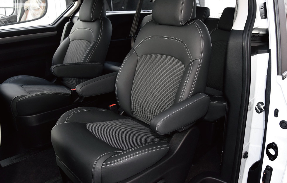 上汽邁克薩斯G10送血車(chē)