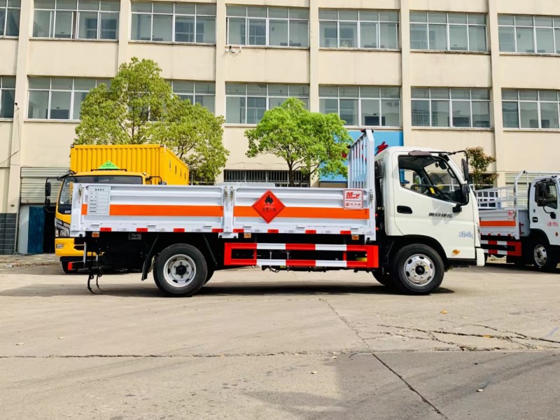 福田奧鈴4.1米氣瓶運輸車