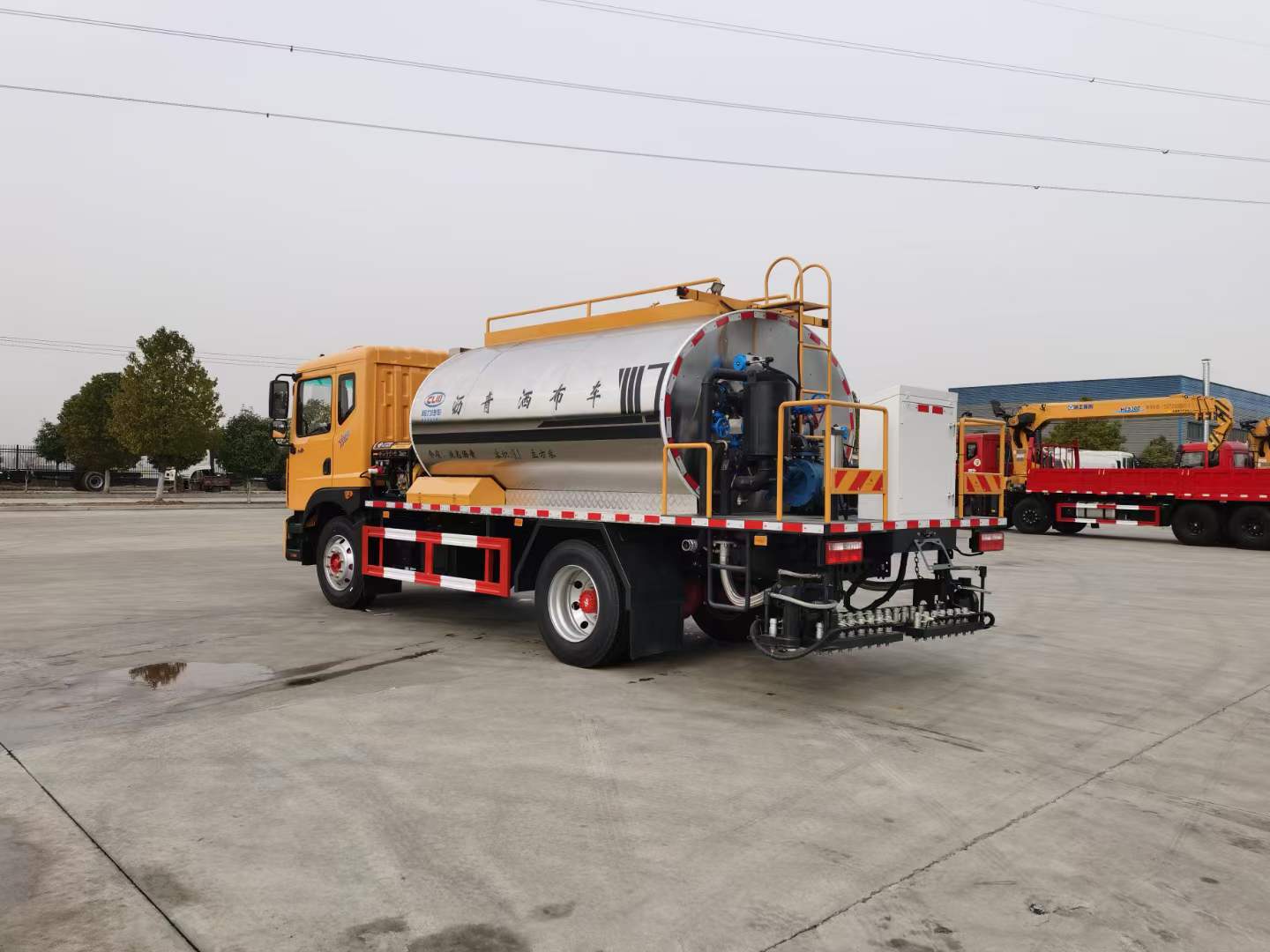 黃牌 東風D9瀝青灑布車